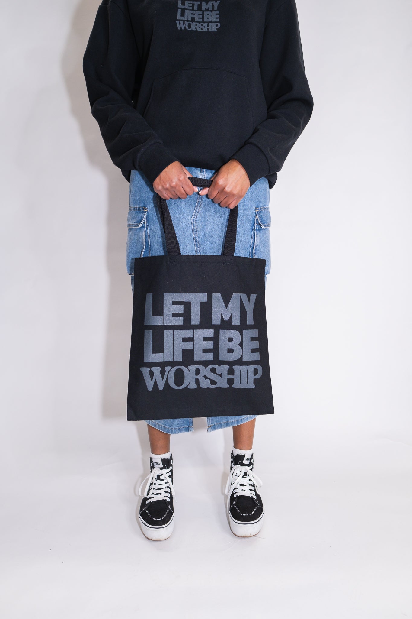 LIFE BE WORSHIP TOTE