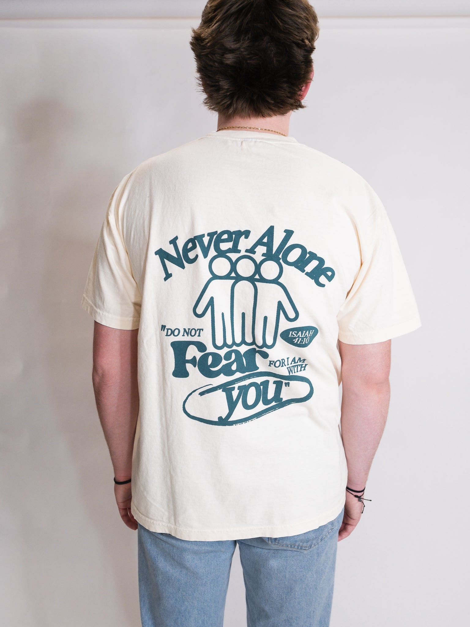 NEVER ALONE TEE