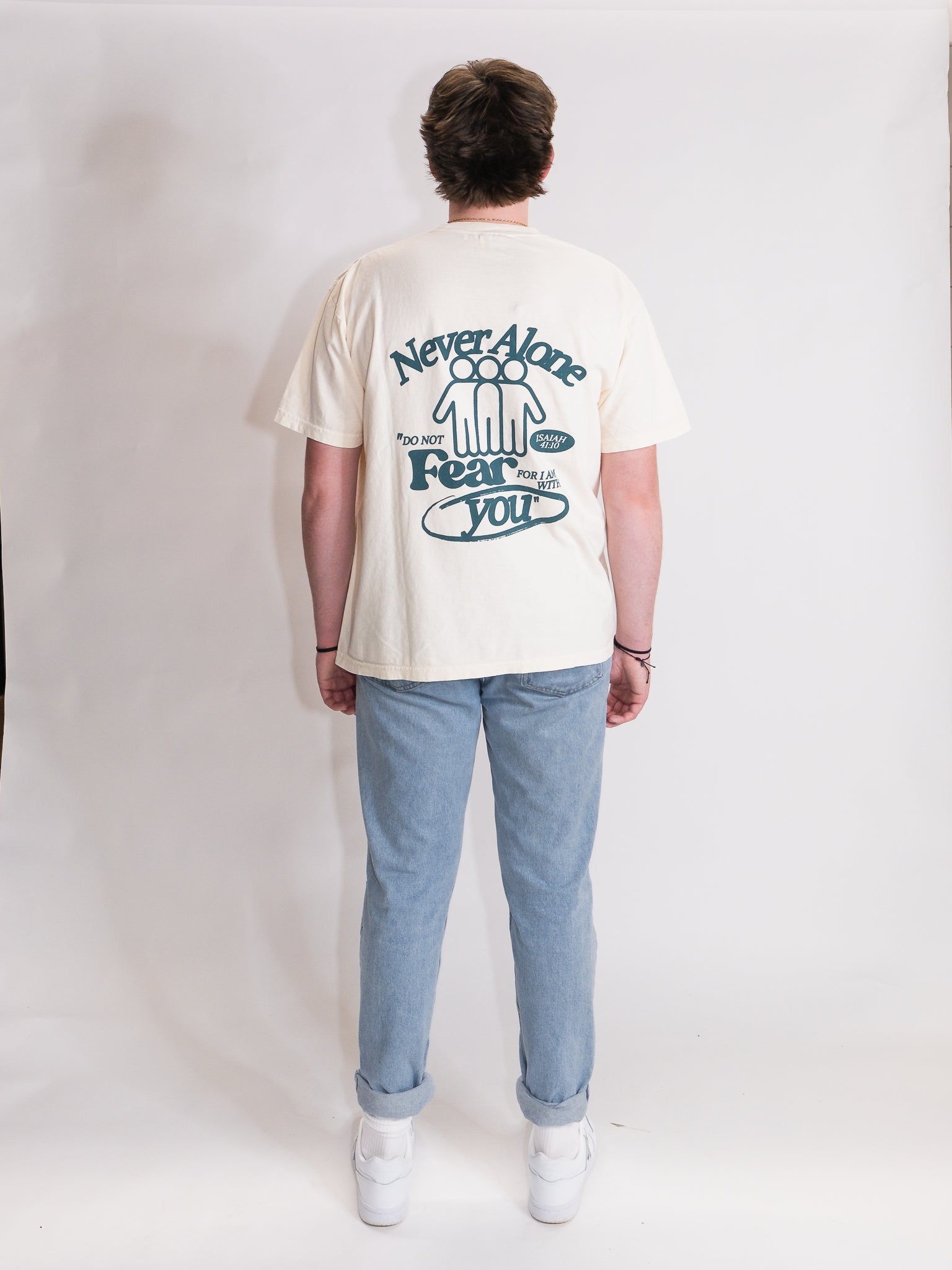 NEVER ALONE TEE